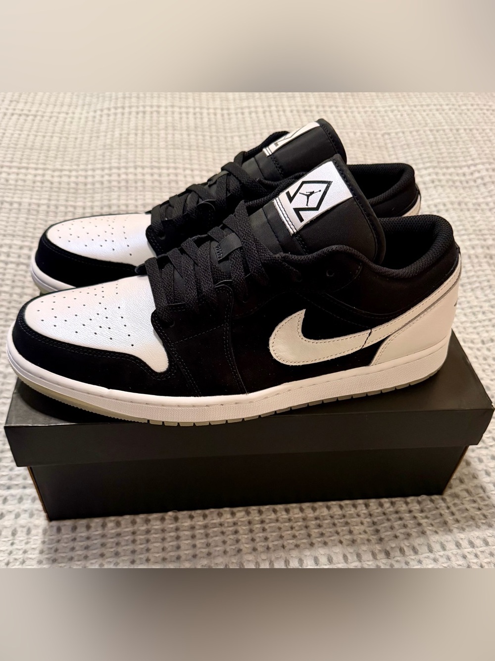 NEW in Box, Men’s Jordan 1 Low SE Diamond Shorts Black/White Sz. 13, NICE!